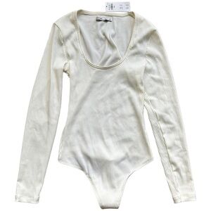 Abercrombie & Fitch Scoop Neck Cream White Long Sleeve Bodysuit NWT Size Small